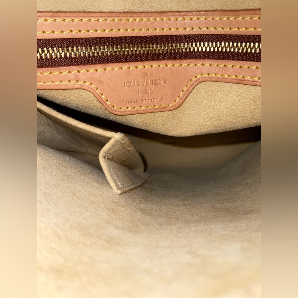 ✅AUTHENTIC LV GM SIZE LOOPING BAG - Picture 7 of 11